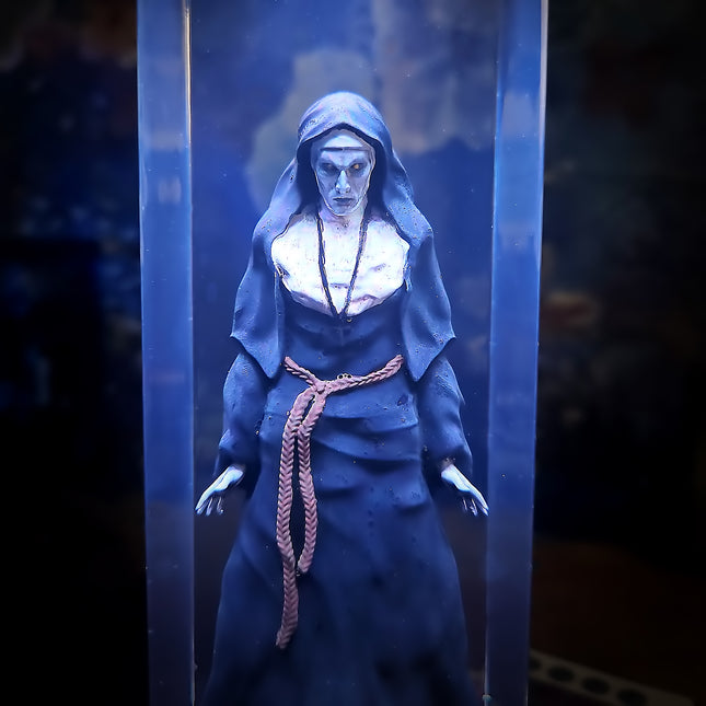 VALAK Resin Lamp image 1
