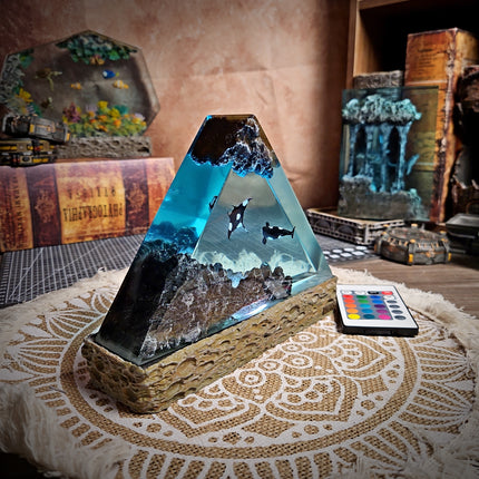 Ocean Whale Triangle Resin Lamp image 2