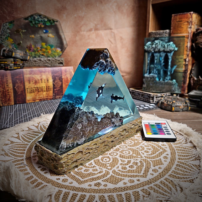 Ocean Whale Triangle Resin Lamp image 2