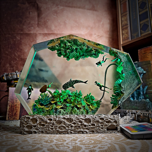 Coral Hexagon Resin Lamp image 7