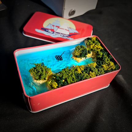 Manta Ray Tin Box Lamp image 3