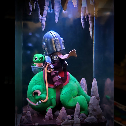 Mandalorian Resin Lamp image 3