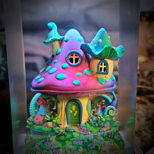 Bloodborne Resin Lamp – Mushroom House image 9