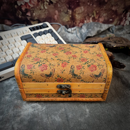 Torii Haku resin Lamp Box image 1