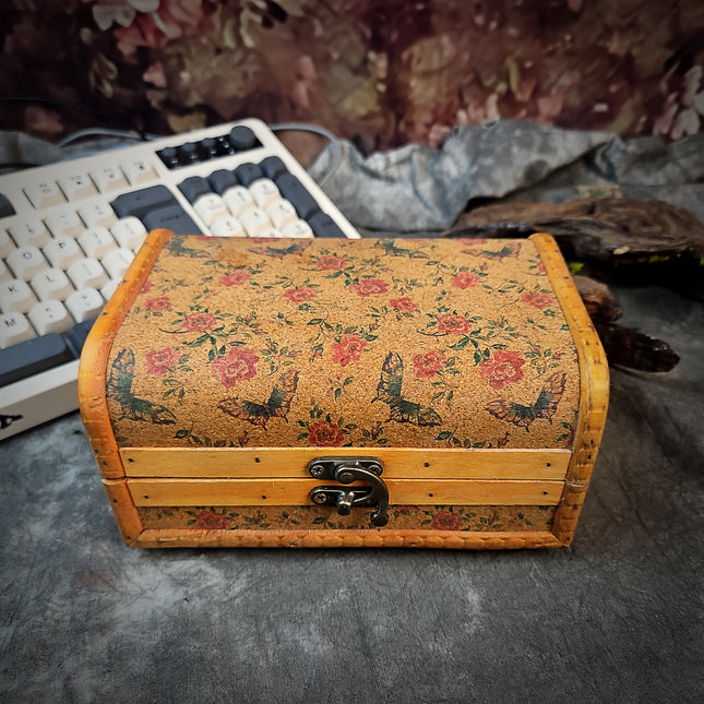 Torii Haku resin Lamp Box image 1