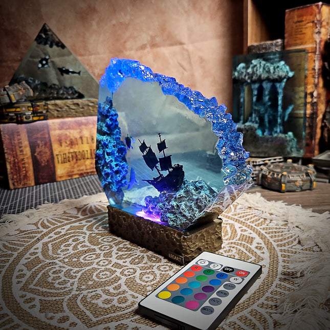Ocean Shipwreck Resin Lamp image 2