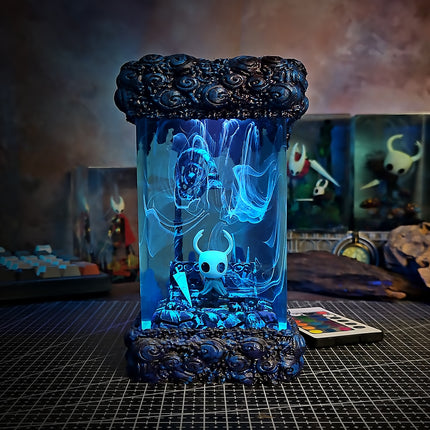 Hollow Knight V1 Resin Lamp image 0