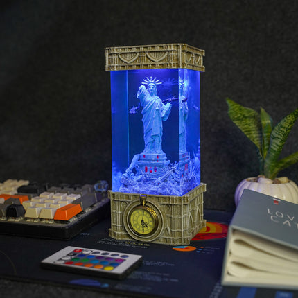 Statue of Liberty – Gothic Resin Lamp image 4