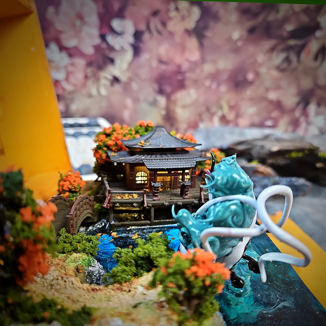 Torii Haku resin Lamp Box image 0