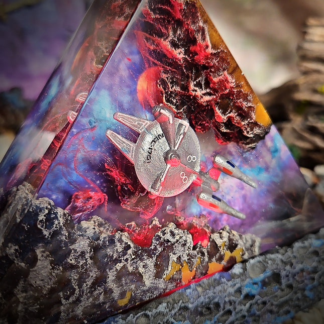 Galaxy StarTrek Triangle Resin Lamp image 5