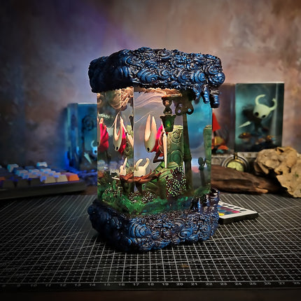 Knight & Hornet Resin Lamp image 4