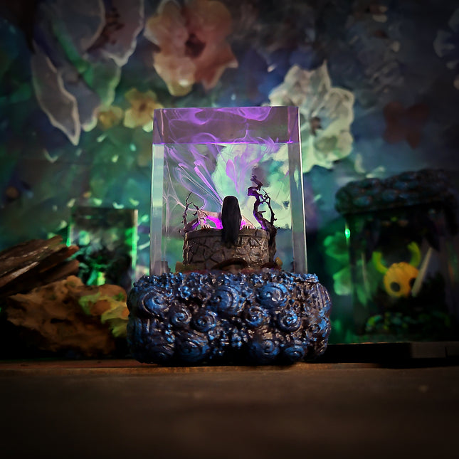 SADAKO Resin Lamp image 0