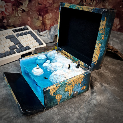 Handcrafted Resin Penguin Iceberg Lamp image 2