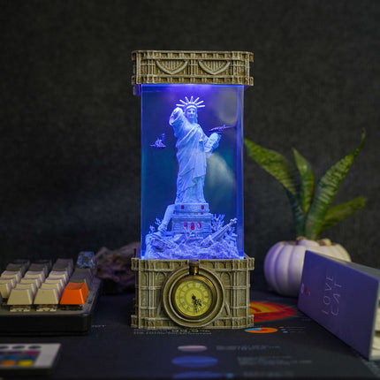 Statue of Liberty – Gothic Resin Lamp image 6