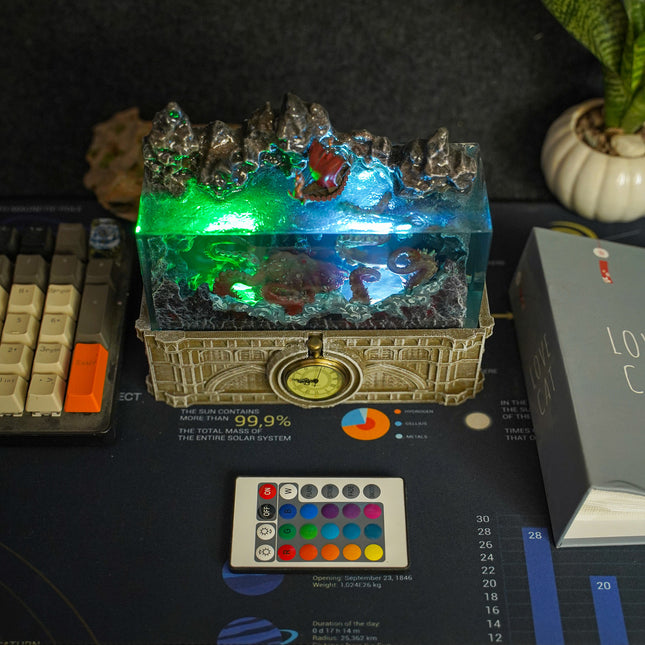 Kraken – Gothic Resin Lamp image 5