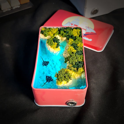 Manta Ray Tin Box Lamp image 2