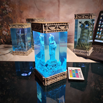 Statue of Liberty – Gothic Resin Lamp (No Clock Version) image 3