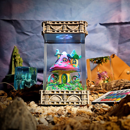 Mushroom House Resin Lamp image 0