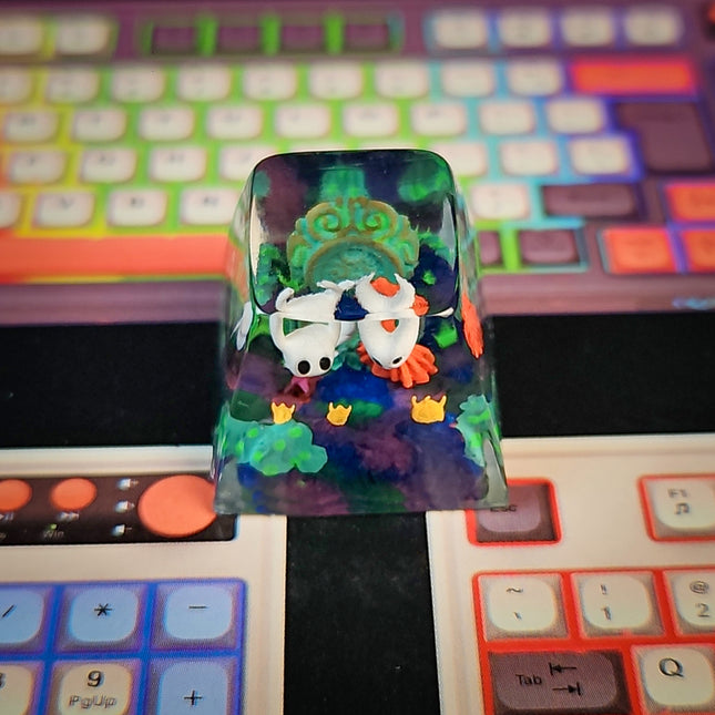 Hollow Knight And Hornet Keycap image 2