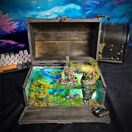 Leviathan Resin Lamp Box image 8