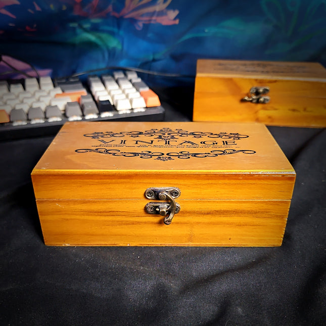 Vintage coral v2 image 1