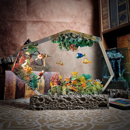 Nemo Hexagon Resin Lamp image 6