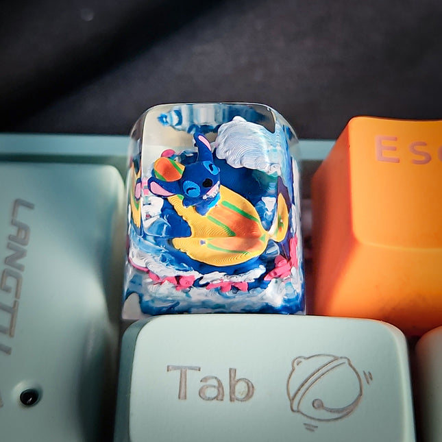 Stitch Surfing Sa Keycap image 1