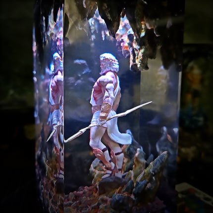 Athens Zeus Resin Lamp image 6