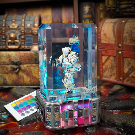 Paramata Resin Lamp by Lee’s Area – resin display lamp, product display photo