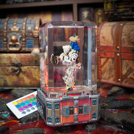 Paramata Resin Lamp by Lee’s Area – resin display lamp, product gallery image
