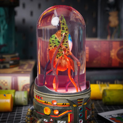Cell Lab Resin Lamp by Lee’s Area – resin display lamp, product gallery image