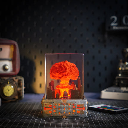 Atomic Resin Lamp by Lee’s Area – resin display lamp, product display photo