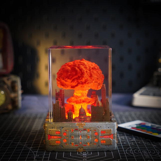 Atomic Resin Lamp by Lee’s Area – resin display lamp, collectible product image