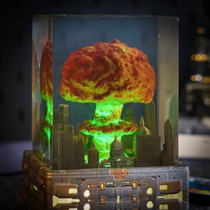 Atomic Resin Lamp by Lee’s Area – resin display lamp, decorative display photo