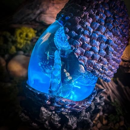 Lee-Area anime resin lamp featuring King of Monsters detail for high-end collectors.