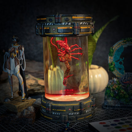 BIOLAB - Xenomorph Resin Lamp