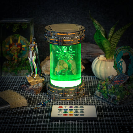 BIOLAB - Xenomorph Resin Lamp