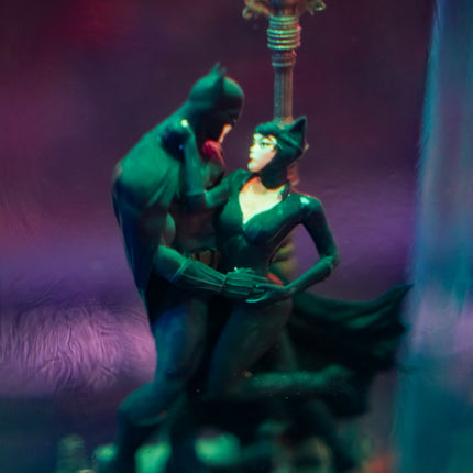 BATMAN & CATWOMAN RESIN LAMP