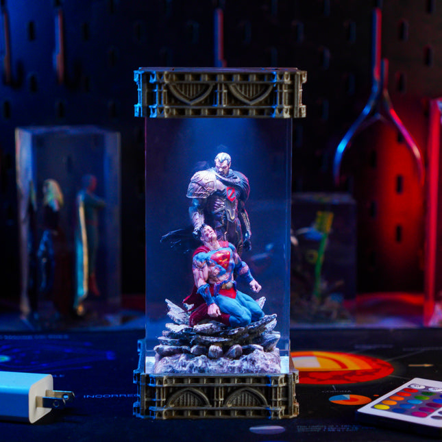 SUPERMAN VS ZOD RESIN LAMP - LEE'S AREA