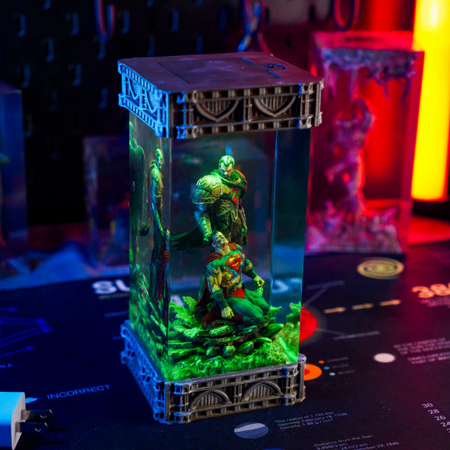 SUPERMAN VS ZOD RESIN LAMP - LEE'S AREA