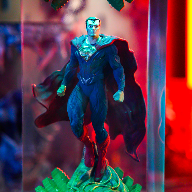 SUPERMAN RESIN LAMP