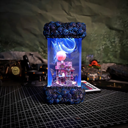 House Resin Lamp