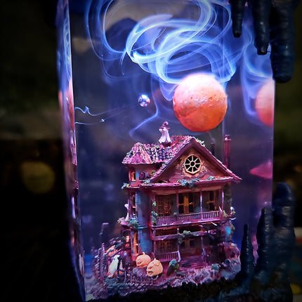 House Resin Lamp