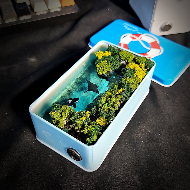 Whale & Manta Ray Tin Light Box - LEE'S AREA