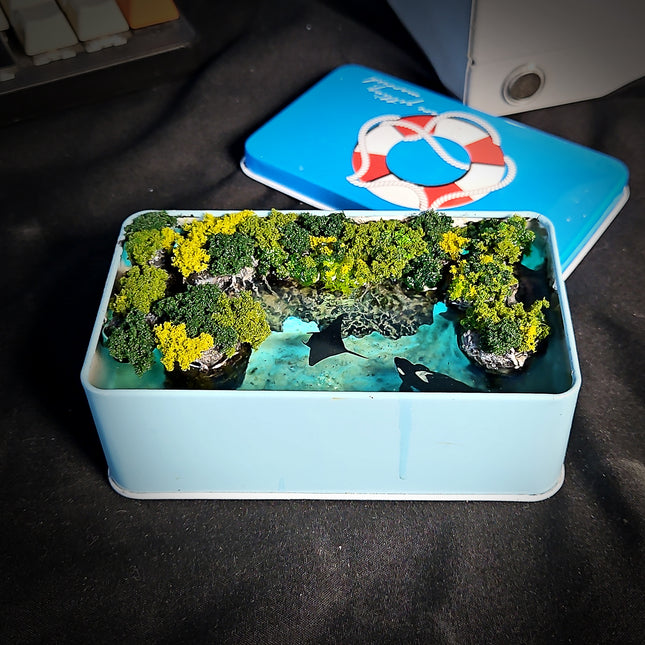 Whale & Manta Ray Tin Light Box - LEE'S AREA
