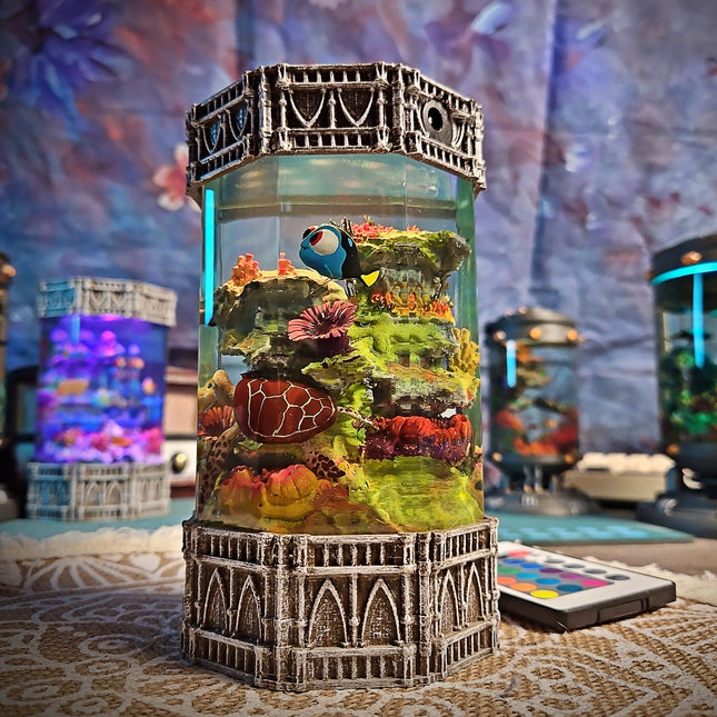 Coral & Nemo – Octagon Resin Lamp LEE'S AREA