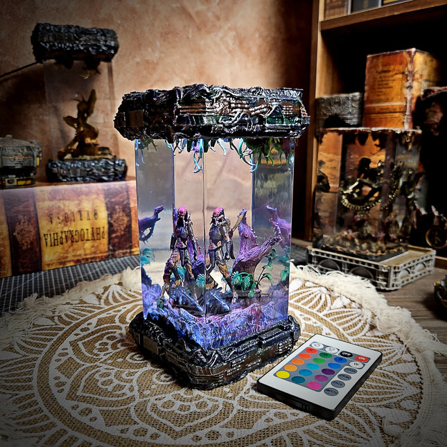 PREDATOR Resin Lamp LEE'S AREA