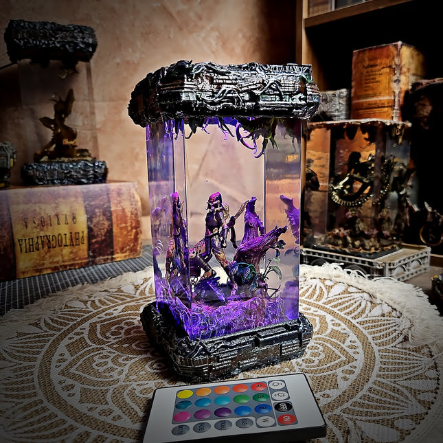 PREDATOR Resin Lamp LEE'S AREA