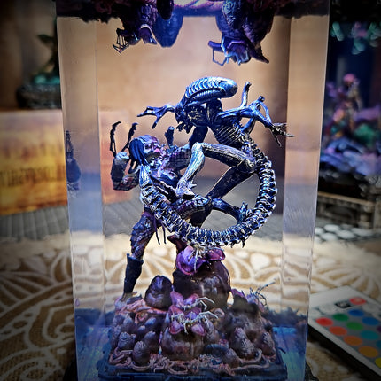 ALIEN AND PREDATOR Resin Lamp