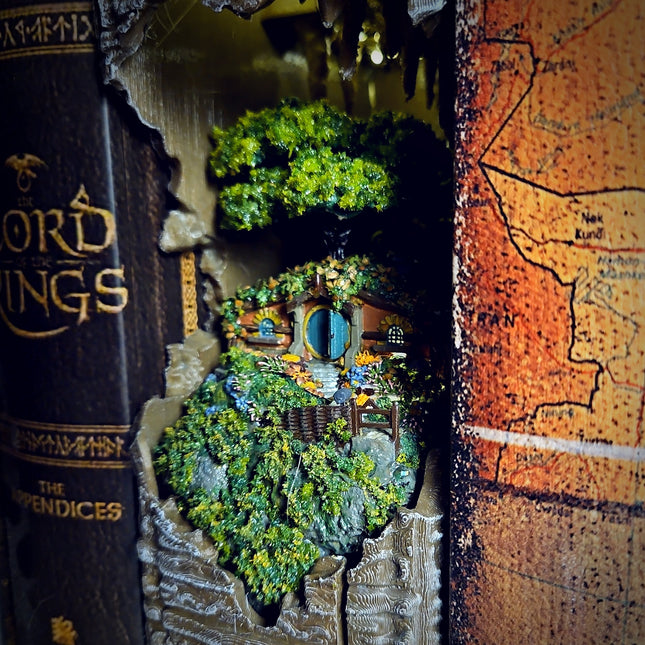 Hobbit  - Book Nook BOOK NOOK